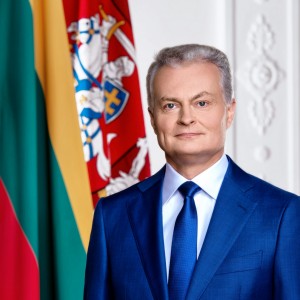Lietuvos Respublikos Prezidento Gitano Nausėdos oficialus portretas.